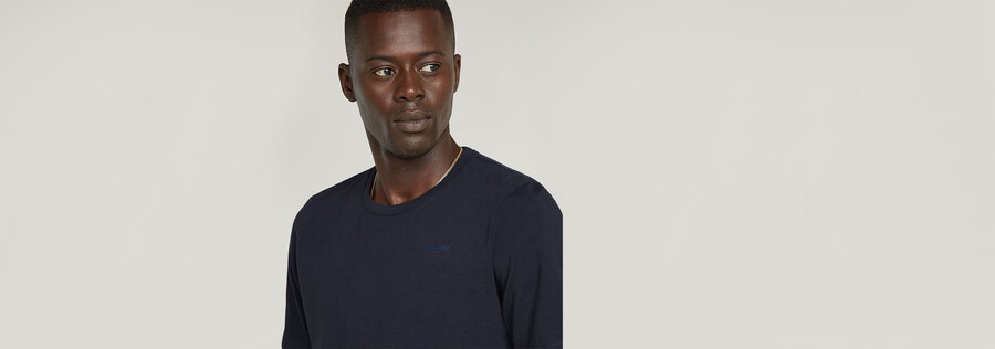 slim base t-shirt