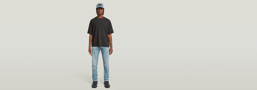 kastenförmiges t-shirt mit überfärbtem brustbereich