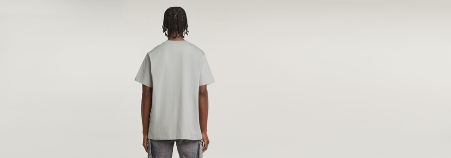 lockeres t-shirt mit g-schriftzug von flock