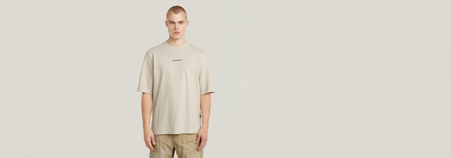 checquard tweeter t-shirt