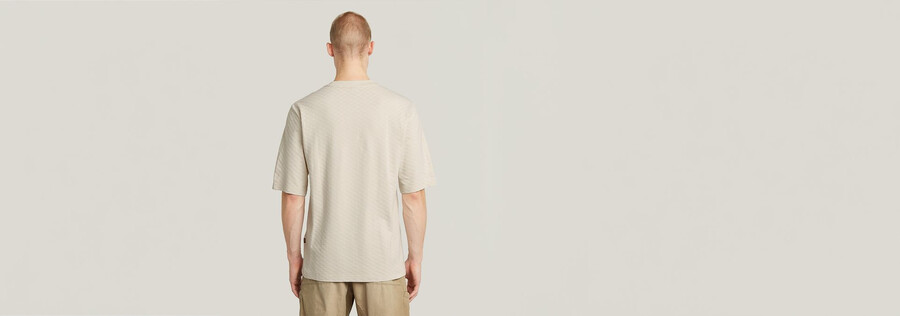 checquard tweeter t-shirt