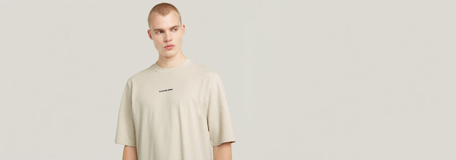 checquard tweeter t-shirt