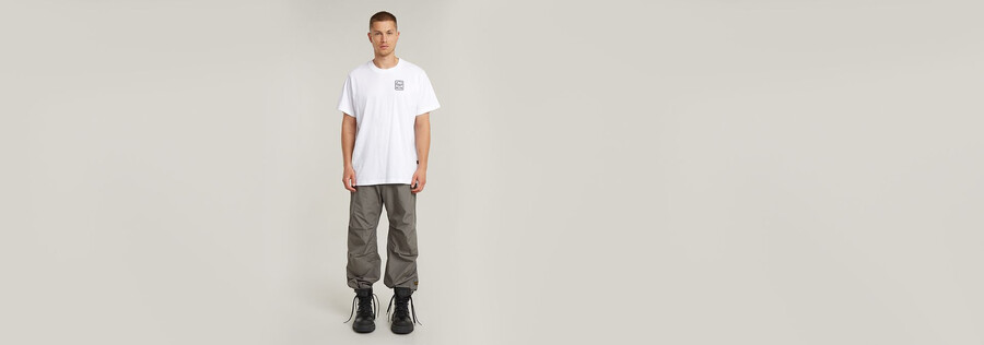 locker geschnittenes t-shirt mit rückengrafik