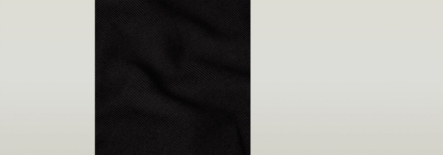 locker geschnittenes outdoor-t-shirt mit gewebter tasche