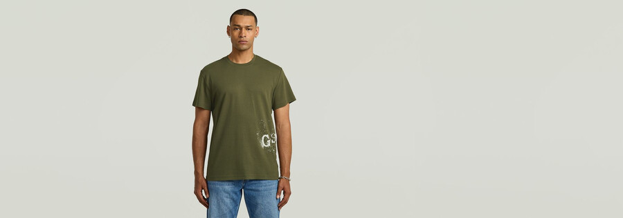 besprühtes t-shirt