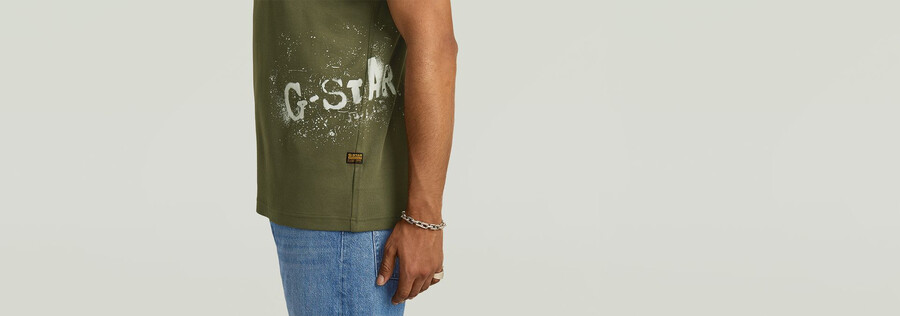 besprühtes t-shirt