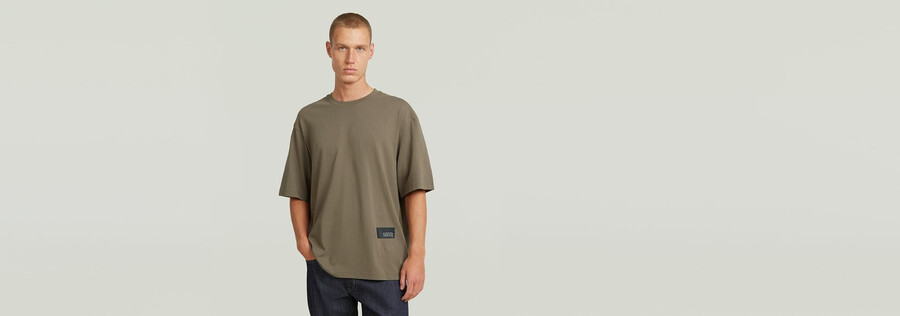 badge boxy t-shirt