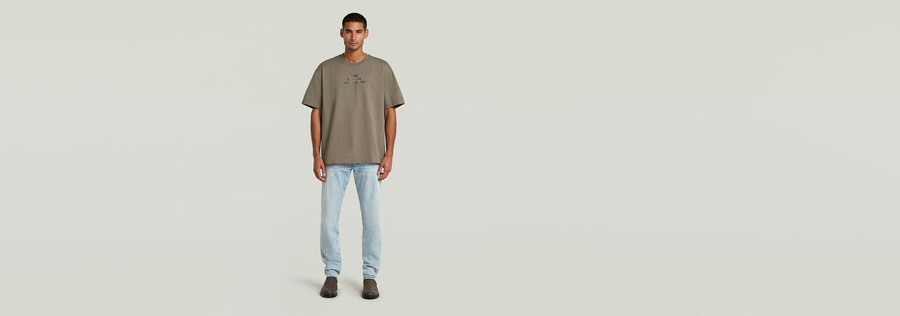 relaxed t-shirt mit verschiedenen techniken