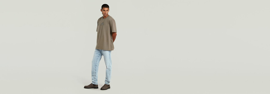 relaxed t-shirt mit verschiedenen techniken