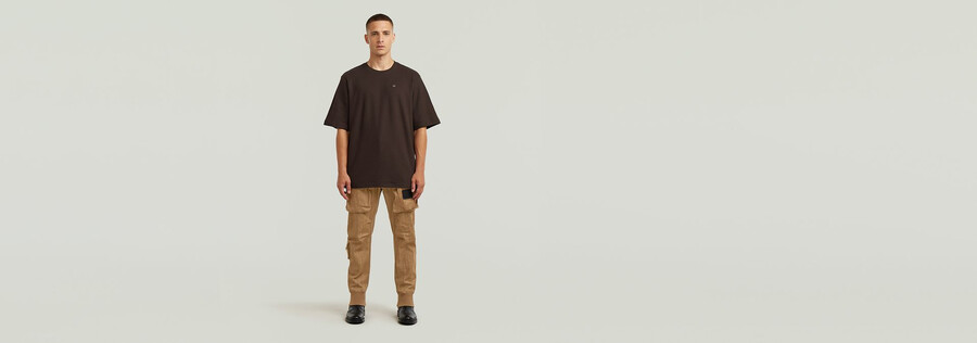 t-shirt mit strukturiertem brustlogo