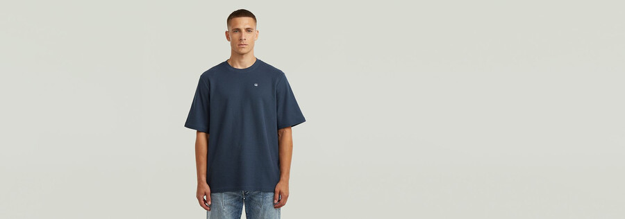 t-shirt mit strukturiertem brustlogo