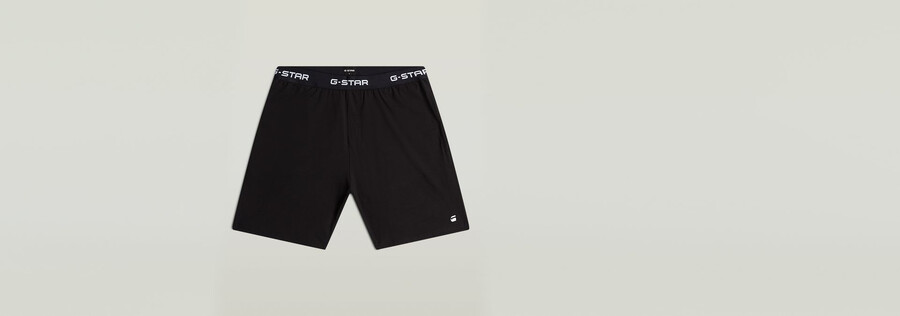pyjama-set aus t-shirt und shorts