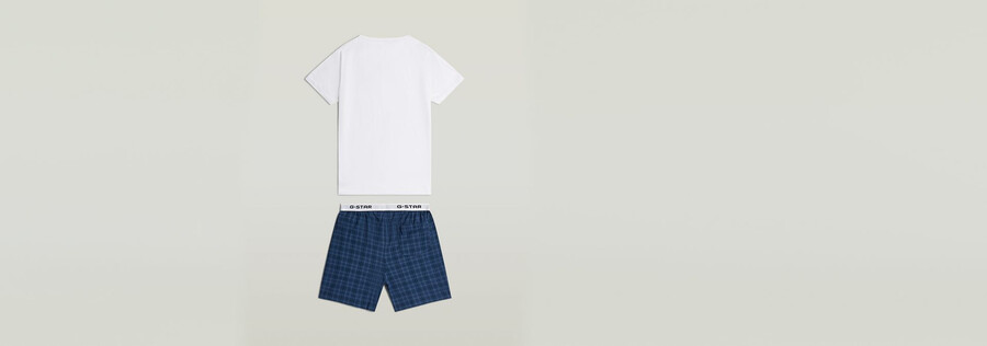pyjama-set aus t-shirt und shorts
