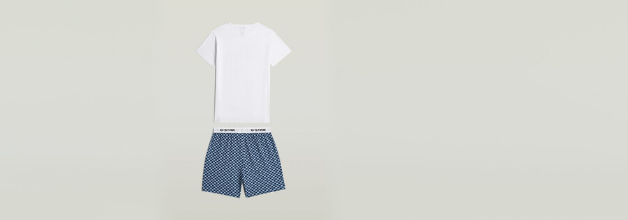 pyjama-set aus t-shirt und shorts