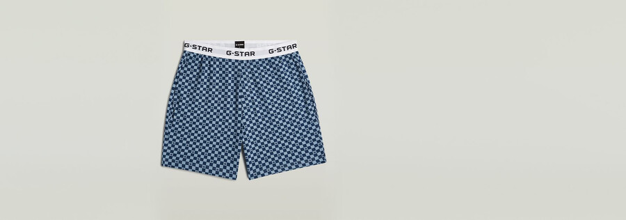 pyjama-set aus t-shirt und shorts