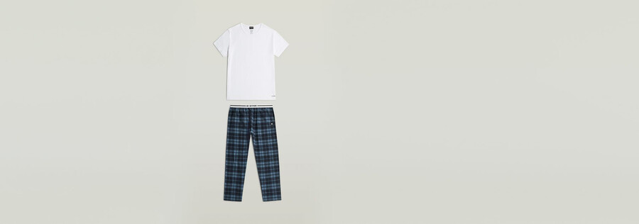 pyjama-set aus t-shirt und hose