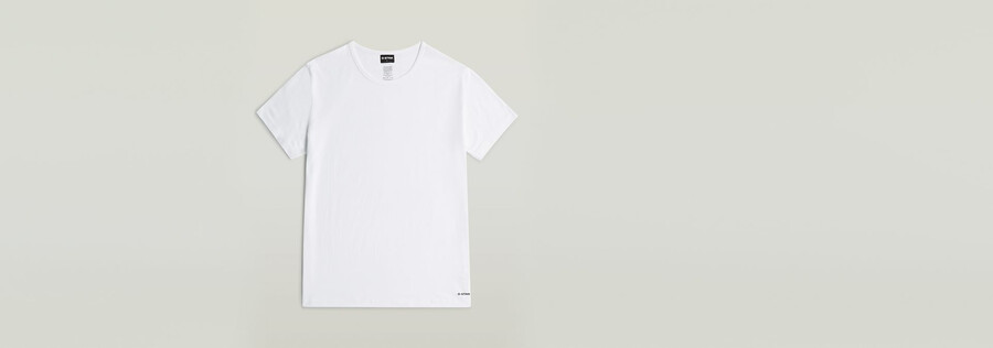 pyjama-set aus t-shirt und hose